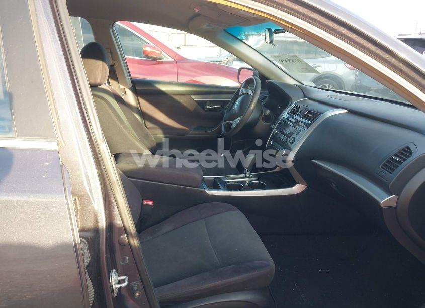 Photo 5 of 2013 Nissan Altima 2.5 S (VIN 1N4AL3AP9DN583675)