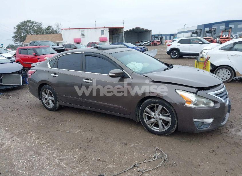 Photo 13 of 2014 Nissan Altima 2.5 SL (VIN 1N4AL3AP9EC106581)