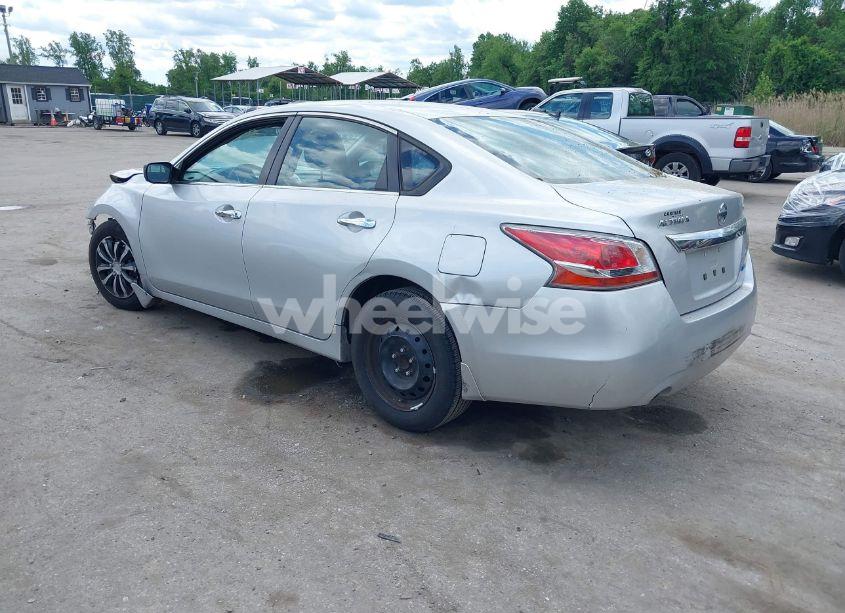 Photo 3 of 2014 Nissan Altima 2.5 S (VIN 1N4AL3AP9EC114812)