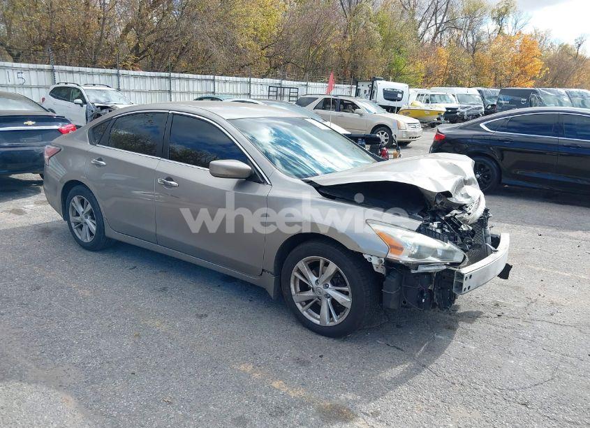 2014 Nissan Altima 2.5 SV (VIN 1N4AL3AP9EC137913) main photo