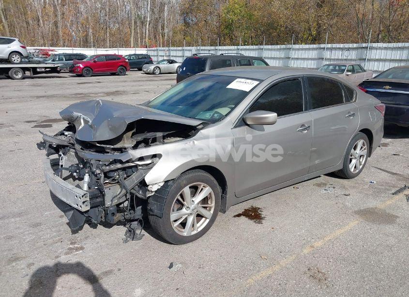 Photo 2 of 2014 Nissan Altima 2.5 SV (VIN 1N4AL3AP9EC137913)