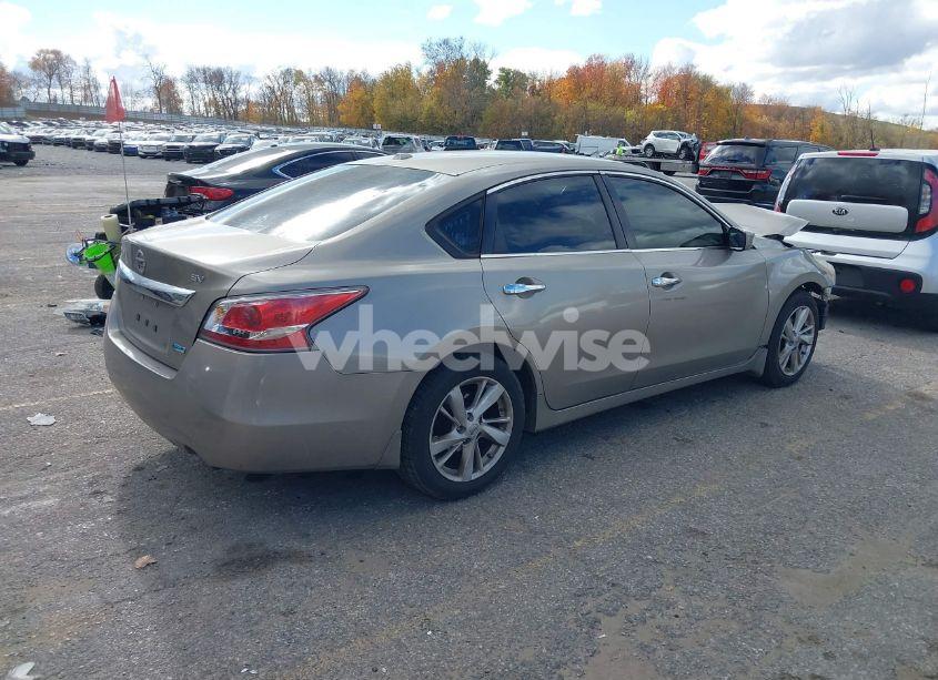 Photo 4 of 2014 Nissan Altima 2.5 SV (VIN 1N4AL3AP9EC137913)