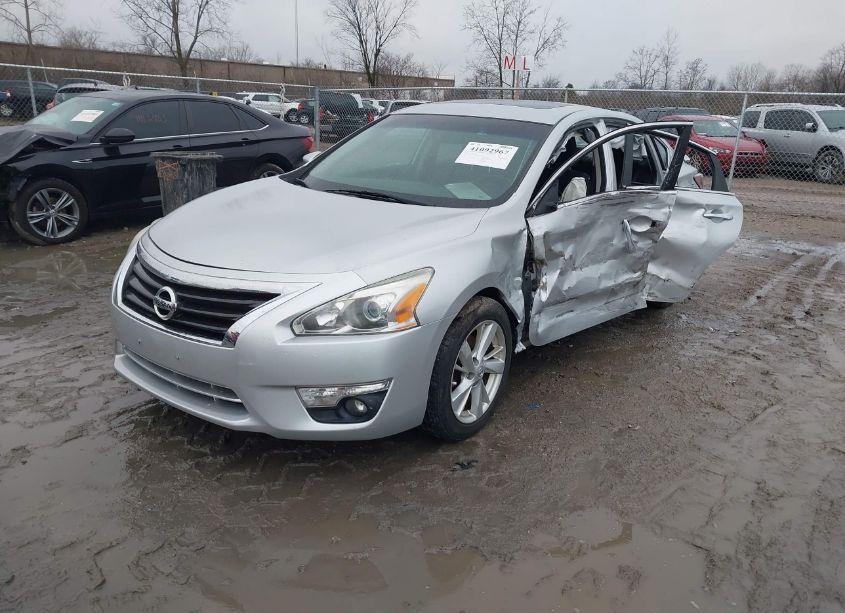 Photo 2 of 2014 Nissan Altima 2.5 SV (VIN 1N4AL3AP9EC142058)