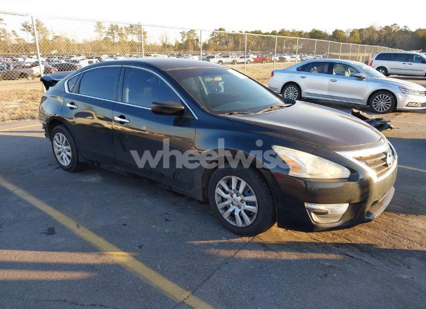 2014 Nissan Altima 2.5 S (VIN 1N4AL3AP9EC142710) main photo