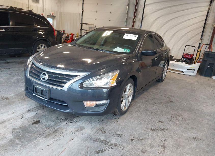 Photo 2 of 2014 Nissan Altima 2.5 SV (VIN 1N4AL3AP9EC143128)