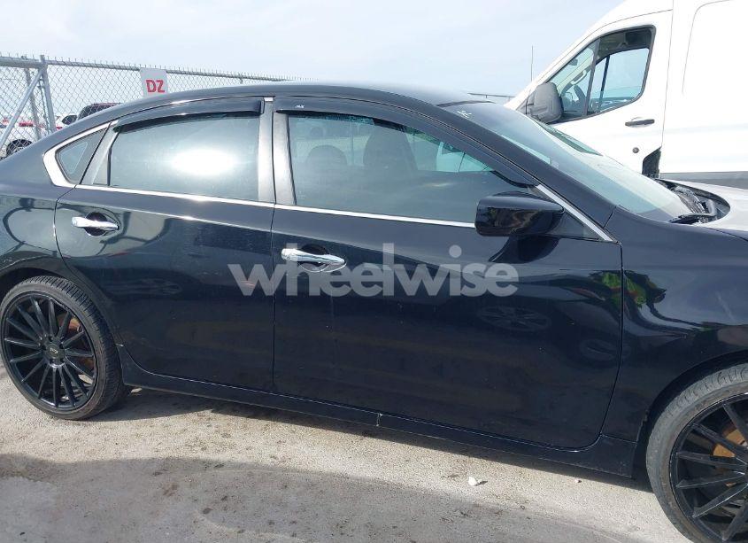 Photo 14 of 2014 Nissan Altima 2.5 S (VIN 1N4AL3AP9EC146210)