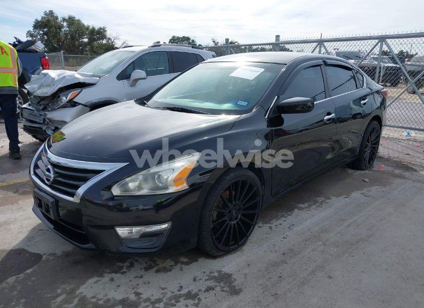 Photo 2 of 2014 Nissan Altima 2.5 S (VIN 1N4AL3AP9EC146210)