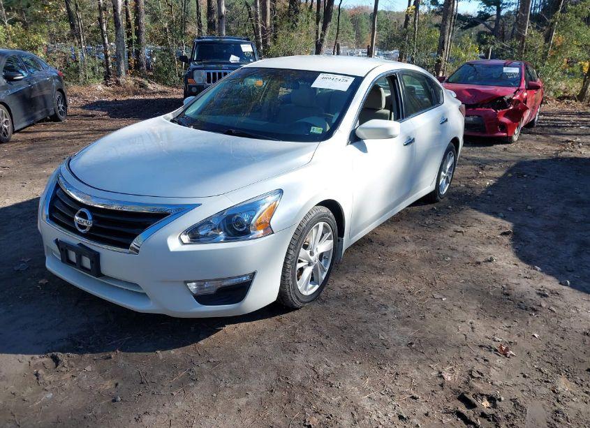 Photo 2 of 2014 Nissan Altima 2.5 SV (VIN 1N4AL3AP9EC175593)