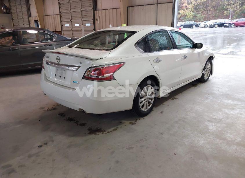 Photo 4 of 2014 Nissan Altima 2.5 S (VIN 1N4AL3AP9EC187436)