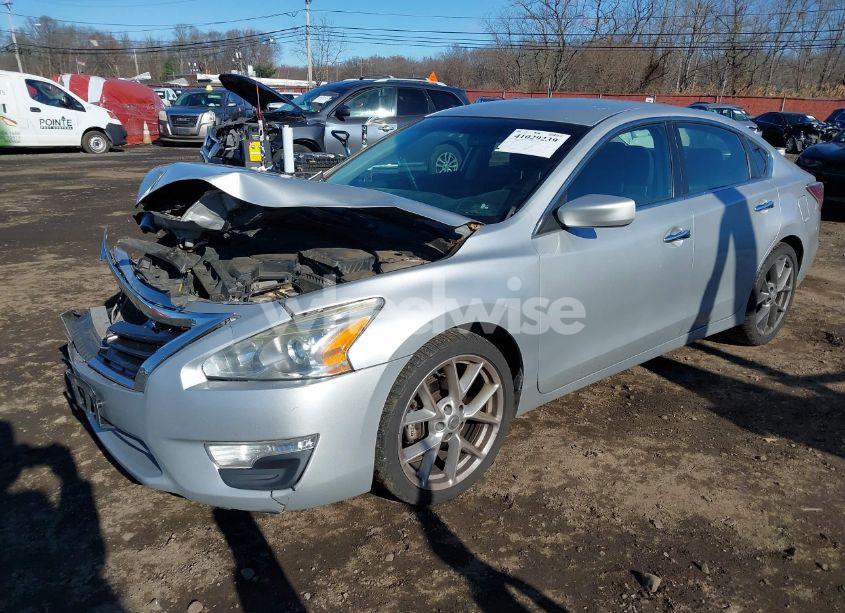Photo 2 of 2014 Nissan Altima 2.5 S (VIN 1N4AL3AP9EC187470)
