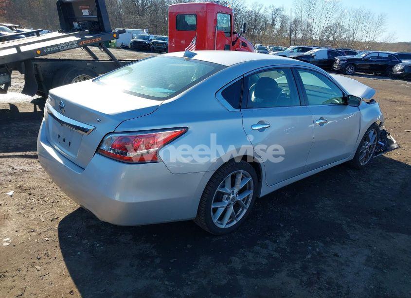 Photo 4 of 2014 Nissan Altima 2.5 S (VIN 1N4AL3AP9EC187470)