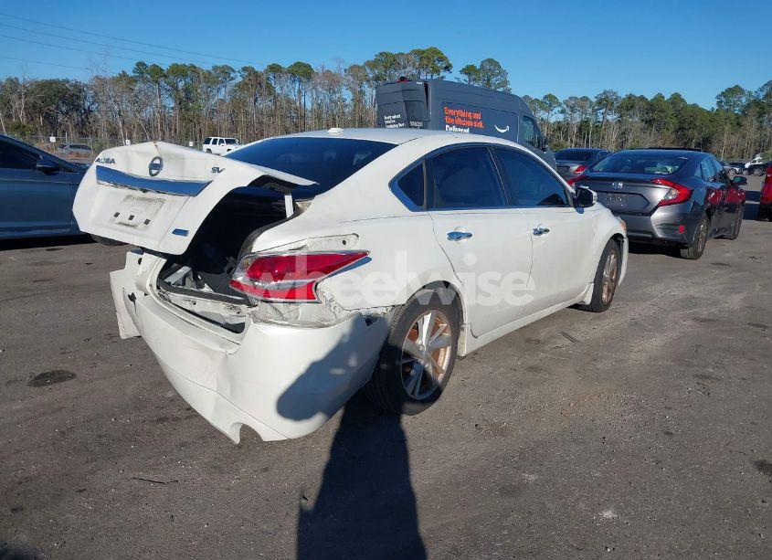 Photo 4 of 2014 Nissan Altima 2.5 SV (VIN 1N4AL3AP9EC322169)