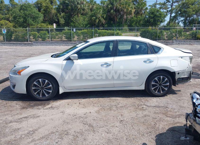 Photo 14 of 2014 Nissan Altima 2.5 S (VIN 1N4AL3AP9EC424765)