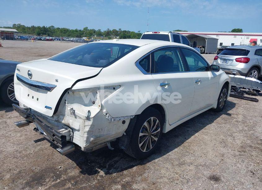 Photo 4 of 2014 Nissan Altima 2.5 S (VIN 1N4AL3AP9EC424765)