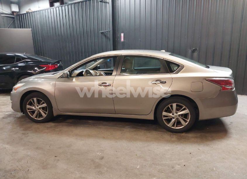 Photo 14 of 2014 Nissan Altima 2.5 SV (VIN 1N4AL3AP9EN209942)