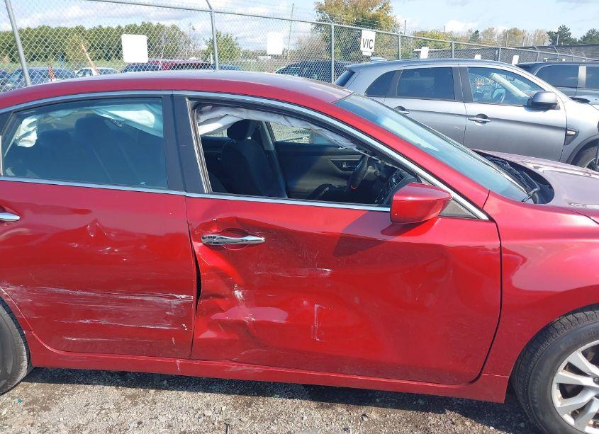 Photo 6 of 2014 Nissan Altima 2.5 S (VIN 1N4AL3AP9EN248983)