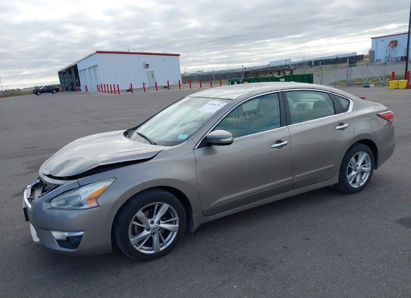Photo 2 of 2014 Nissan Altima 2.5 SV (VIN 1N4AL3AP9EN254878)