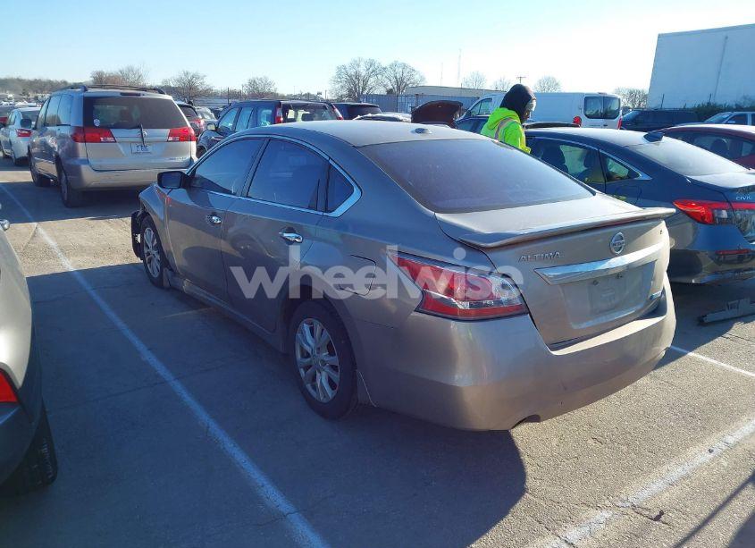 Photo 3 of 2014 Nissan Altima 2.5 S (VIN 1N4AL3AP9EN258154)
