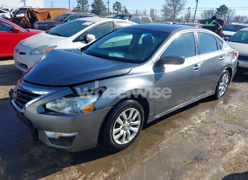 Photo 2 of 2014 Nissan Altima 2.5 S (VIN 1N4AL3AP9EN341275)
