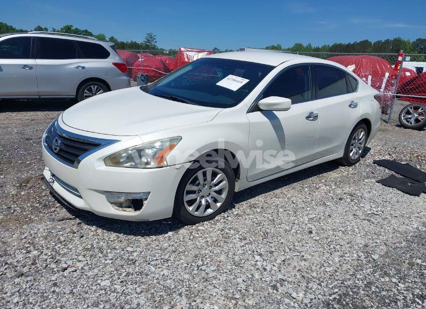 Photo 2 of 2014 Nissan Altima 2.5/2.5 S/2.5 SL/2.5 SV (VIN 1N4AL3AP9EN374003)