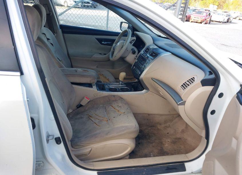 Photo 5 of 2014 Nissan Altima 2.5 S (VIN 1N4AL3AP9EN385535)