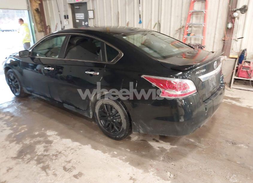 Photo 3 of 2014 Nissan Altima 2.5 S (VIN 1N4AL3AP9EN386264)