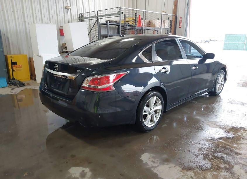 Photo 4 of 2015 Nissan Altima 2.5 SV (VIN 1N4AL3AP9FC102208)