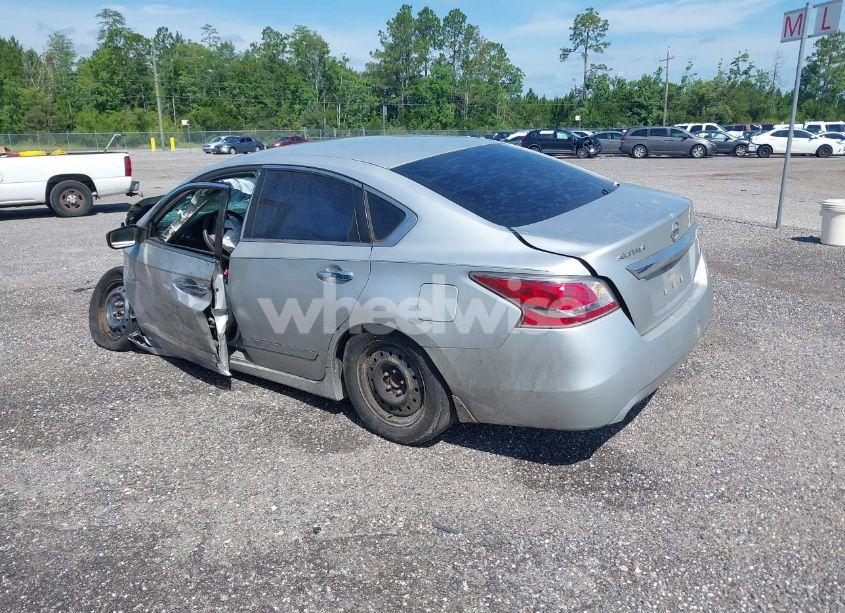 Photo 3 of 2015 Nissan Altima 2.5 S (VIN 1N4AL3AP9FC104119)