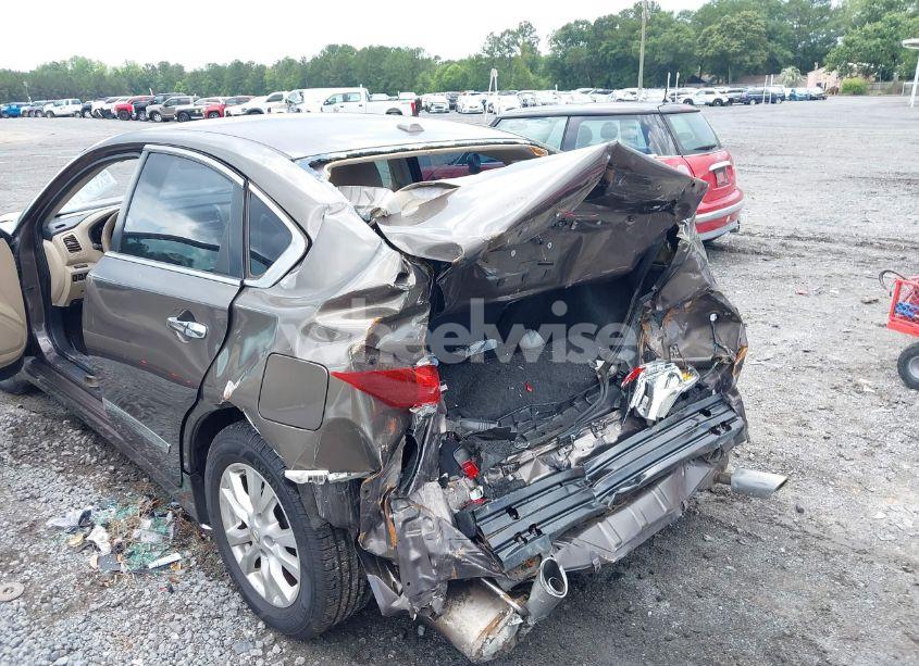 Photo 6 of 2015 Nissan Altima 2.5 S (VIN 1N4AL3AP9FC120725)