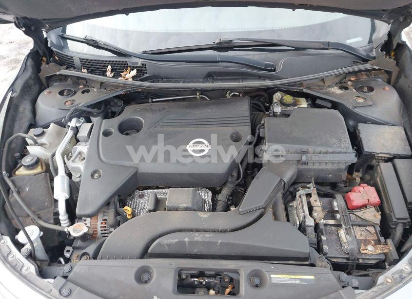 Photo 10 of 2015 Nissan Altima 2.5/S/SV/SL (VIN 1N4AL3AP9FC131367)