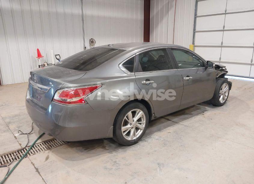 Photo 4 of 2015 Nissan Altima 2.5 SL (VIN 1N4AL3AP9FC135354)