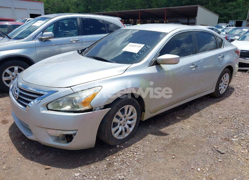 Photo 2 of 2015 Nissan Altima 2.5/2.5 S/2.5 SL/2.5 SV (VIN 1N4AL3AP9FC142398)