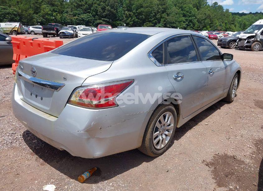 Photo 4 of 2015 Nissan Altima 2.5/2.5 S/2.5 SL/2.5 SV (VIN 1N4AL3AP9FC142398)