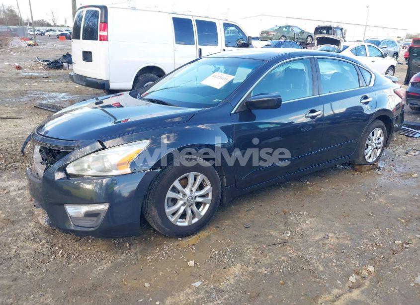 Photo 2 of 2015 Nissan Altima 2.5 S (VIN 1N4AL3AP9FC149397)
