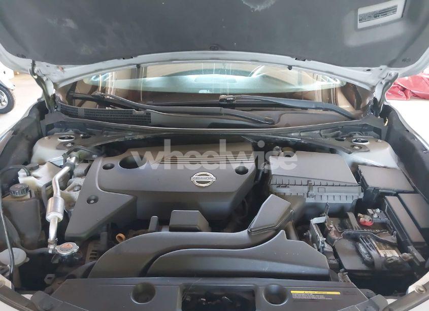 Photo 10 of 2015 Nissan Altima 2.5 S (VIN 1N4AL3AP9FC155555)