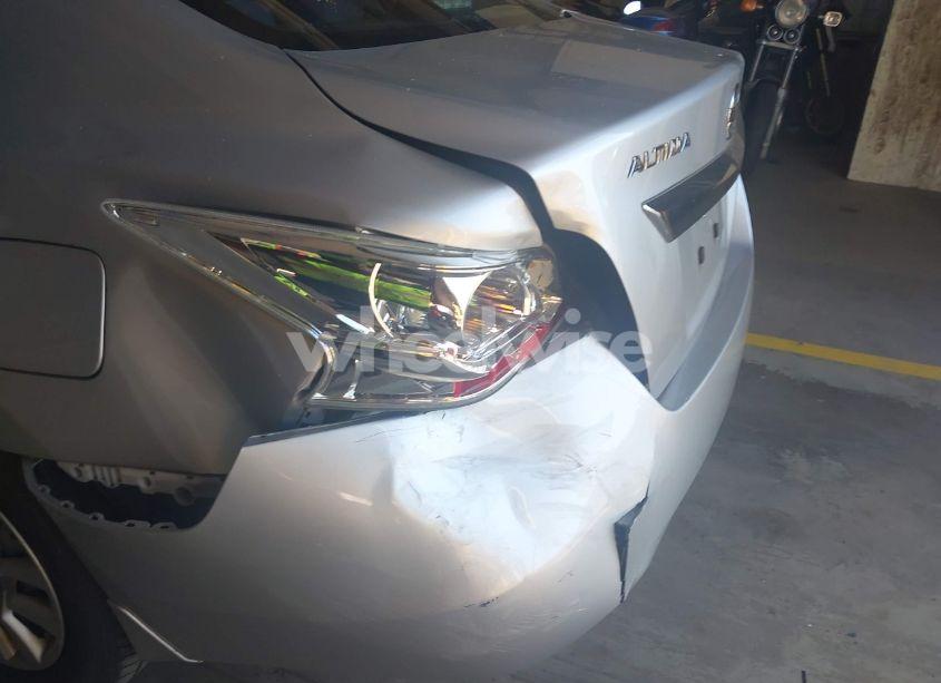 Photo 6 of 2015 Nissan Altima 2.5 S (VIN 1N4AL3AP9FC155555)