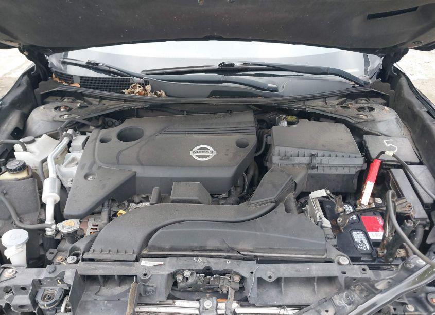 Photo 10 of 2015 Nissan Altima 2.5 S (VIN 1N4AL3AP9FC157032)