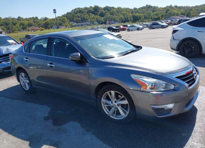 2015 Nissan Altima 2.5 SV (VIN 1N4AL3AP9FC159217) main photo