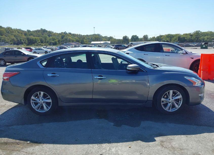 Photo 13 of 2015 Nissan Altima 2.5 SV (VIN 1N4AL3AP9FC159217)