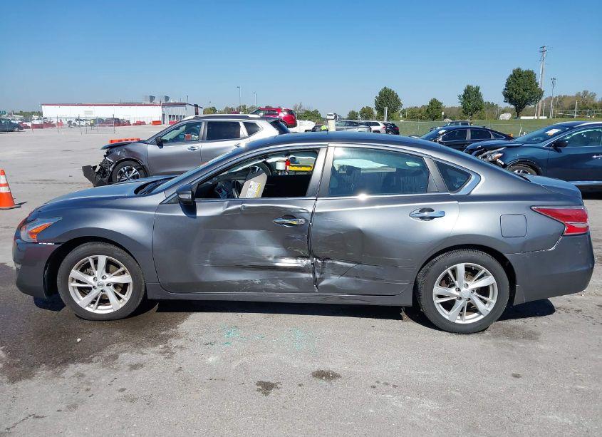 Photo 14 of 2015 Nissan Altima 2.5 SV (VIN 1N4AL3AP9FC159217)