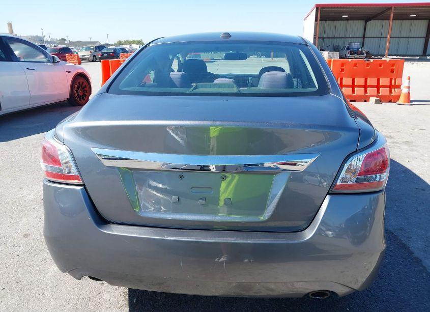 Photo 16 of 2015 Nissan Altima 2.5 SV (VIN 1N4AL3AP9FC159217)
