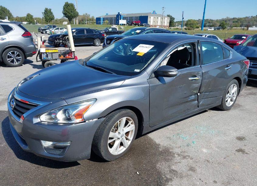 Photo 2 of 2015 Nissan Altima 2.5 SV (VIN 1N4AL3AP9FC159217)