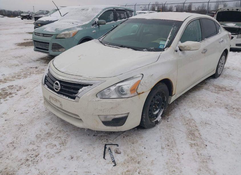 Photo 2 of 2015 Nissan Altima 2.5 (VIN 1N4AL3AP9FC160688)