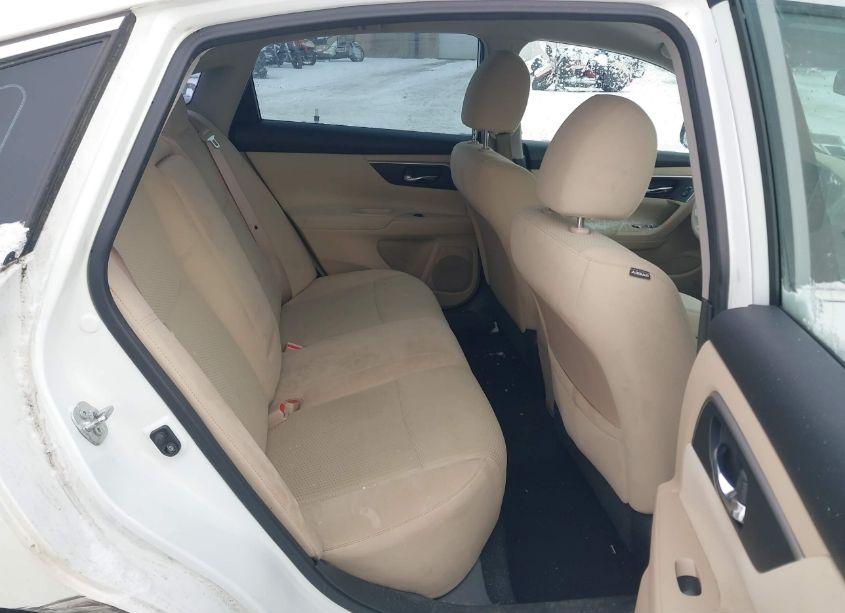 Photo 8 of 2015 Nissan Altima 2.5 (VIN 1N4AL3AP9FC160688)