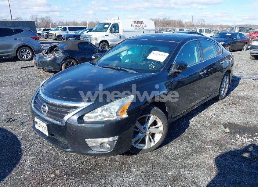 Photo 2 of 2015 Nissan Altima 2.5 SV (VIN 1N4AL3AP9FC162327)
