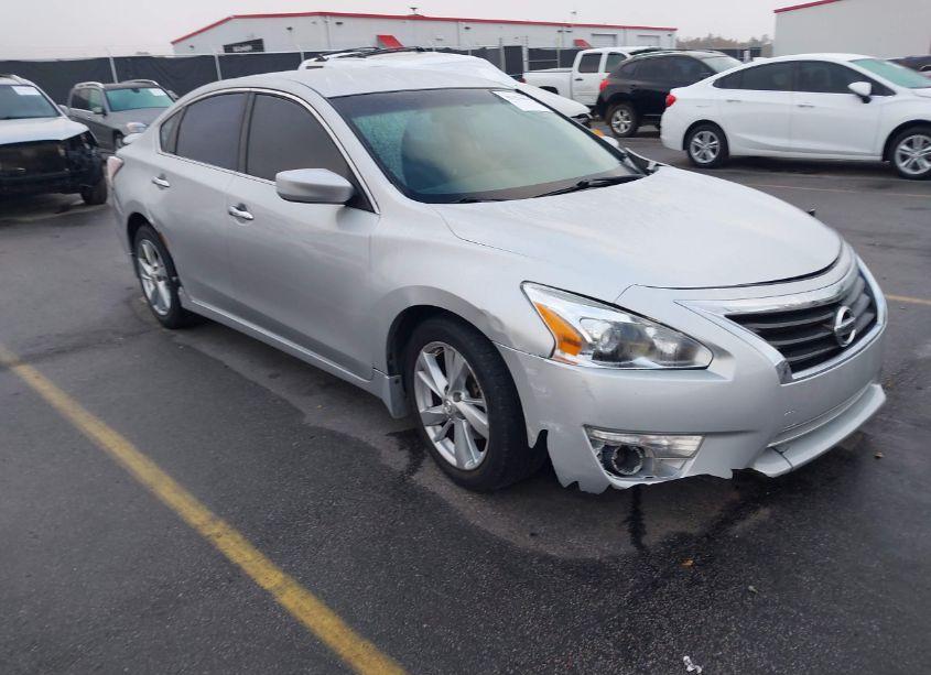 2015 Nissan Altima 2.5 SV (VIN 1N4AL3AP9FC174235) main photo