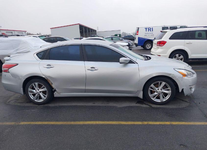 Photo 13 of 2015 Nissan Altima 2.5 SV (VIN 1N4AL3AP9FC174235)