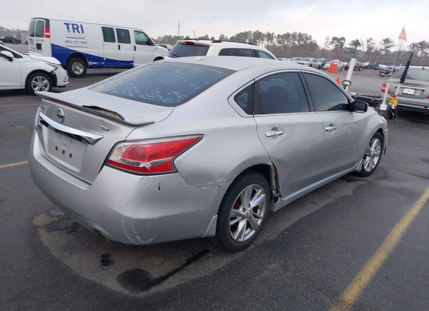 Photo 4 of 2015 Nissan Altima 2.5 SV (VIN 1N4AL3AP9FC174235)
