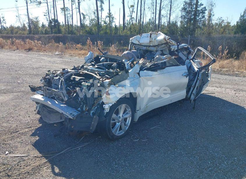 Photo 2 of 2015 Nissan Altima 2.5 SV (VIN 1N4AL3AP9FC180939)