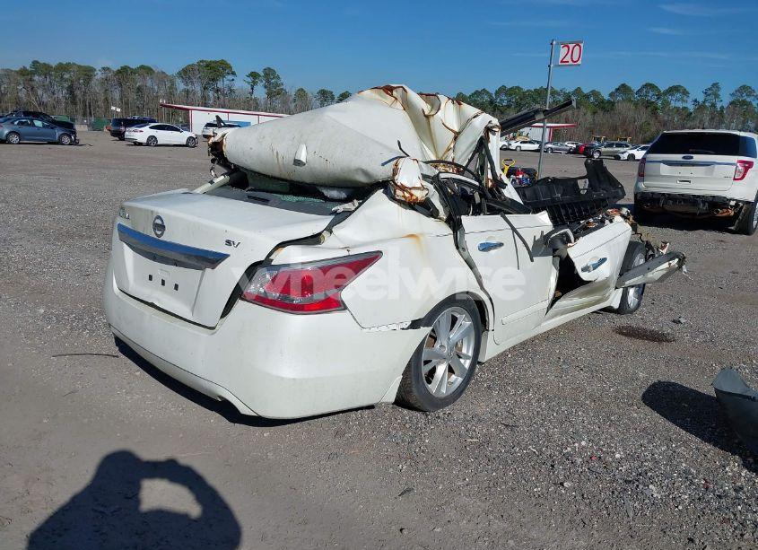 Photo 4 of 2015 Nissan Altima 2.5 SV (VIN 1N4AL3AP9FC180939)